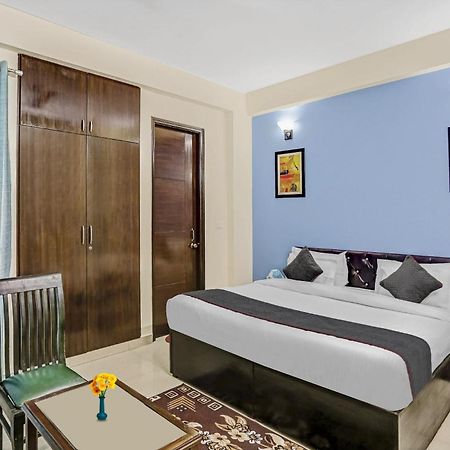 Townhouse Rumaisa Indirapuram Экстерьер фото