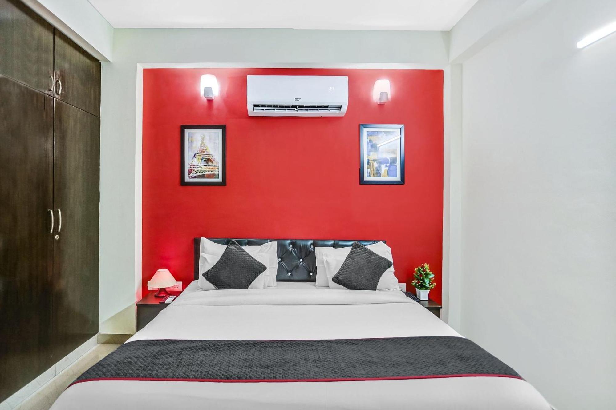 Townhouse Rumaisa Indirapuram Экстерьер фото